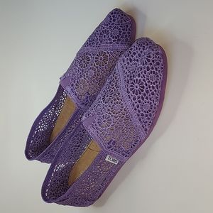 Purple lace TOMS, size 9.5W, EUC